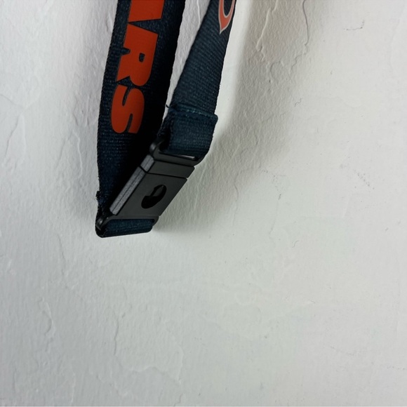 Chicago Bears Lanyard - Picture 5 of 6